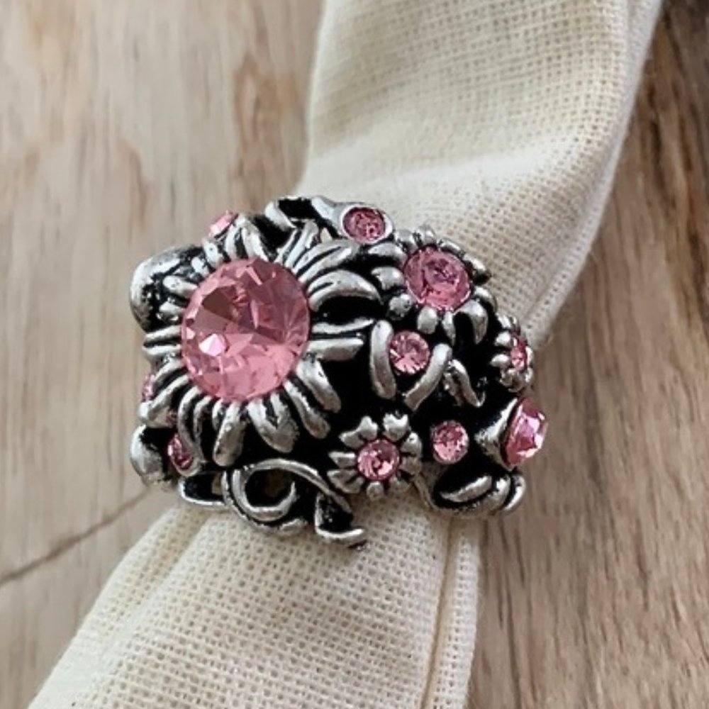Elegant Pink Gemstone Floral Ring